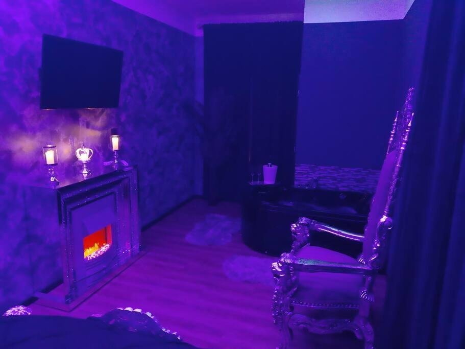 Nuit Romantique - Jacuzzi - Beziers - Romance Royale מראה חיצוני תמונה