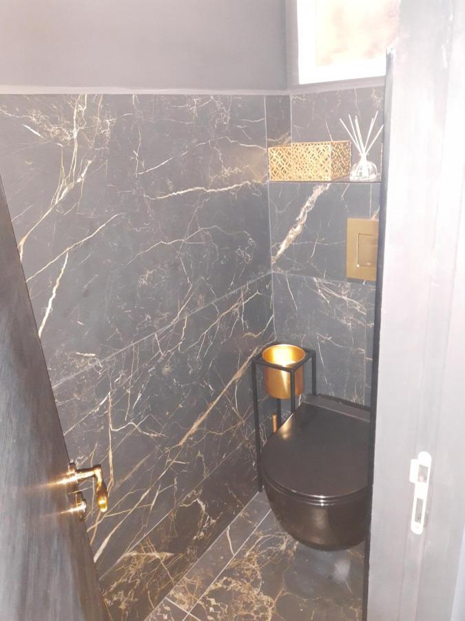 Nuit Romantique - Jacuzzi - Beziers - Romance Royale מראה חיצוני תמונה